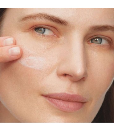 کرم روز ضدآفتاب نوایج پلاس با SPF50