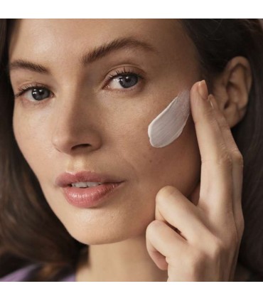 کرم روز سفت کننده رویال ولوت