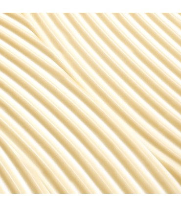 کرم دور چشم و لب ریستور نوایج پلاس