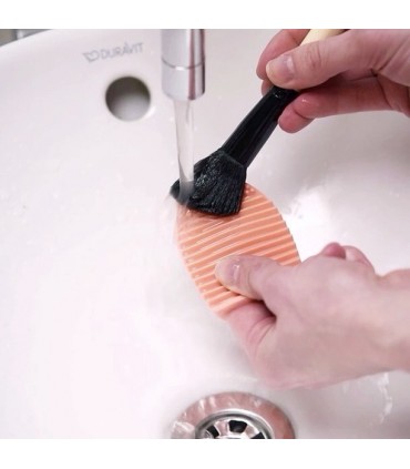 ابزار شستشوی قلم موهای آرایشی Make-up Brush Cleaner